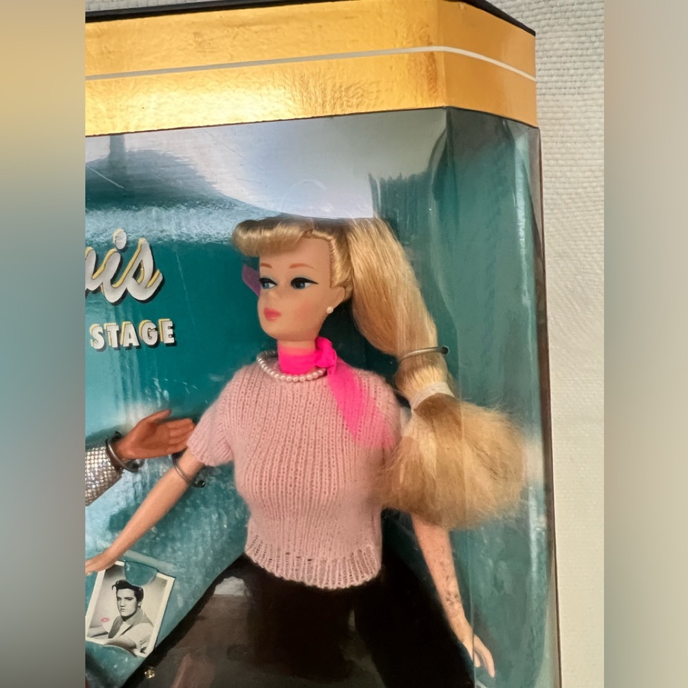 1996 Barbie Loves ELVIS Gift Set Beautiful Barbie & ELVIS NRFB NIB - Picture 3 of 11